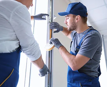 glass repair experts in Northdale, FL